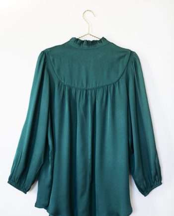 Bluse med plisseret krave - 929-9007